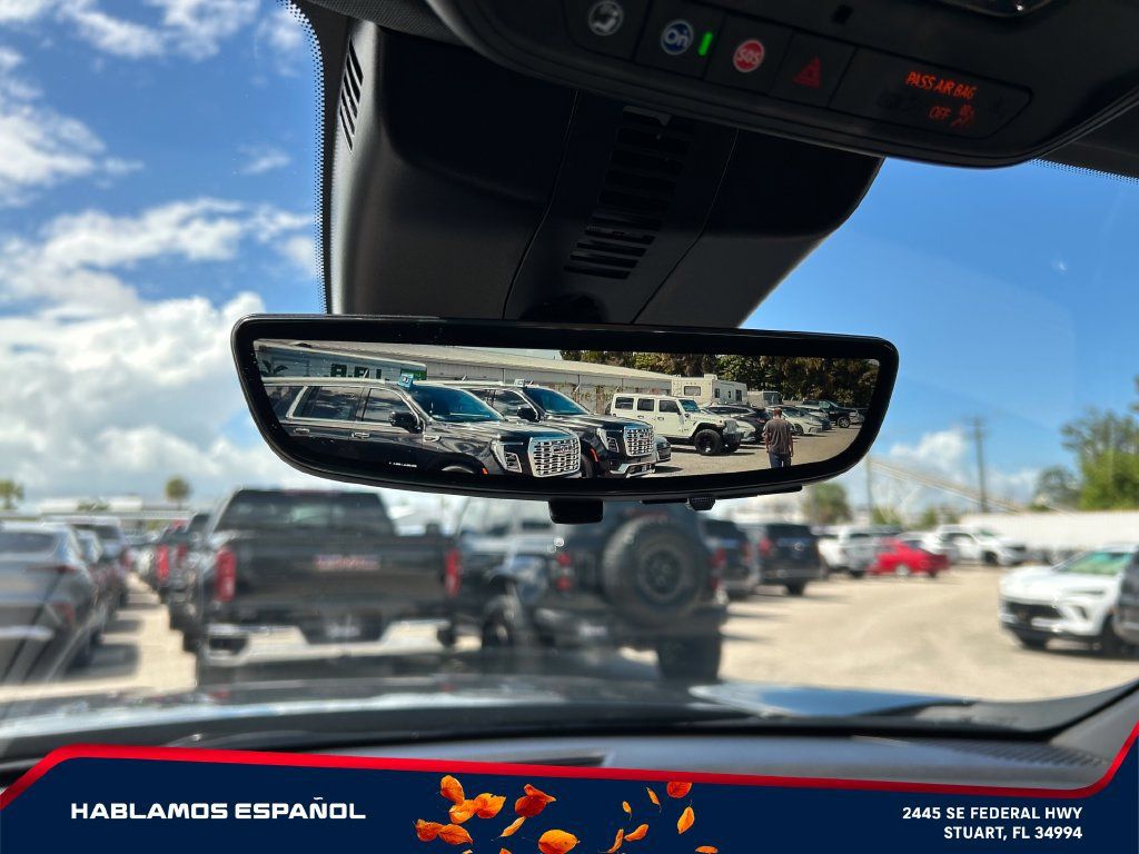 Used 2026 GMC Acadia Elevation w/ Elevation Premium Package FWD image 33