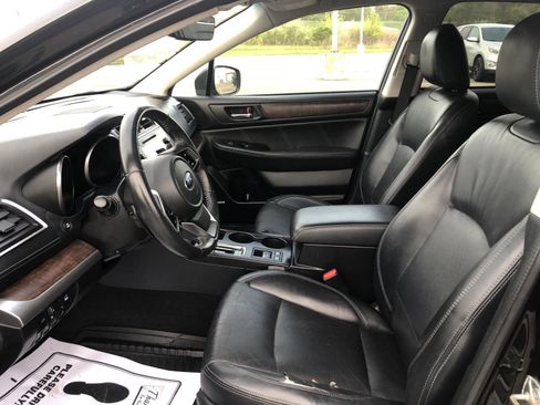 Used 2019 Subaru Outback 2.5i Limited AWD/4WD image 22