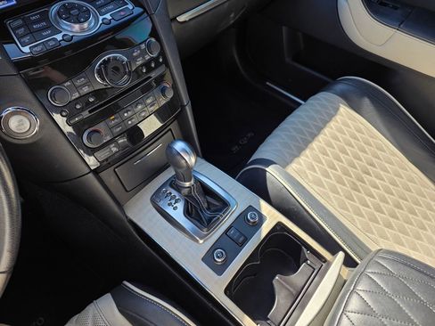 Used 2017 INFINITI QX70 2WD w/ Limited Package image 20