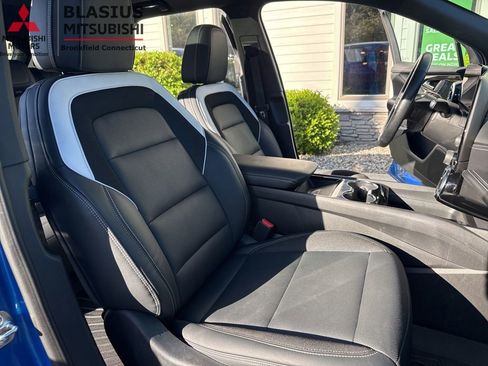 Used 2024 Chevrolet Blazer EV LT AWD/4WD image 35