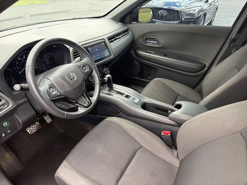 Used 2021 Honda HR-V Sport image 7