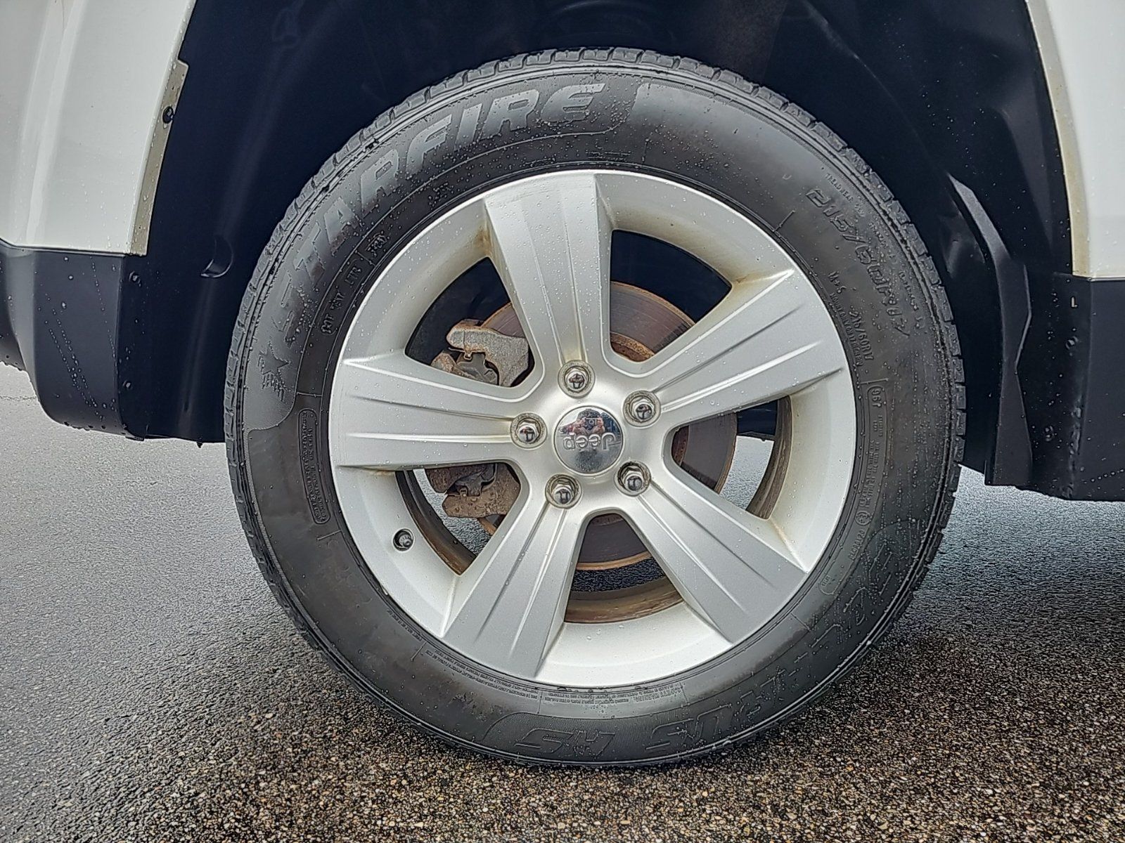 Used 2015 Jeep Patriot Latitude AWD/4WD image 25