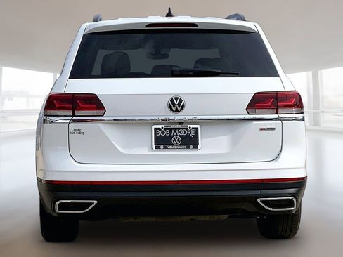 Used 2022 Volkswagen Atlas Cross Sport SE FWD image 4