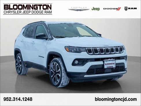Used 2024 Jeep Compass Limited image 1