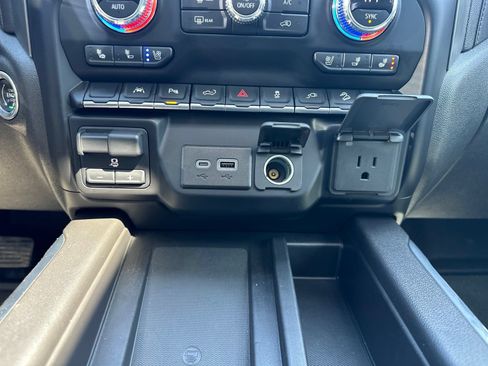 Used 2022 GMC Sierra 1500 Denali w/ Denali Premium Package AWD/4WD image 68