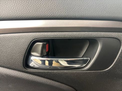 Used 2022 Honda Pilot Sport image 12