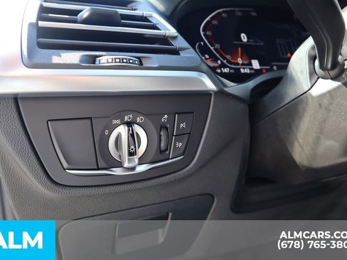 Used 2025 BMW X4 xDrive30i image 17