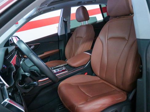 Used 2022 Audi Q8 Premium Plus image 11
