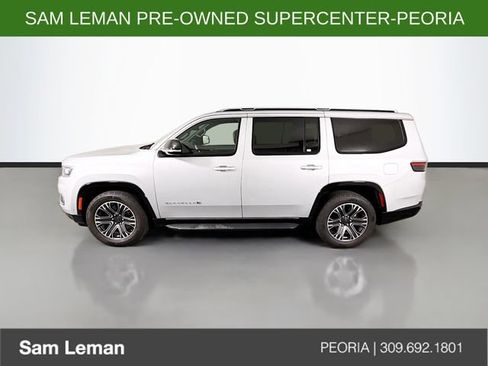 Used 2023 Jeep Wagoneer Series II AWD/4WD image 4