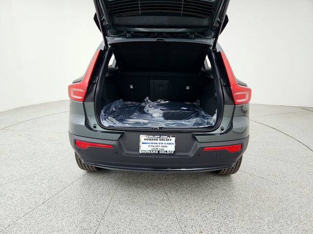 New 2026 Volvo XC40 B5 Ultra w/ Climate Package AWD/4WD image 15