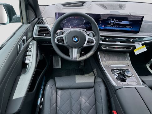 Used 2026 BMW X5 sDrive40i w/ Executive Package RWD image 17