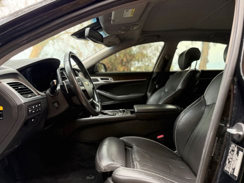 Used 2015 Hyundai Genesis 3.8 w/ Option Group 04 image 18