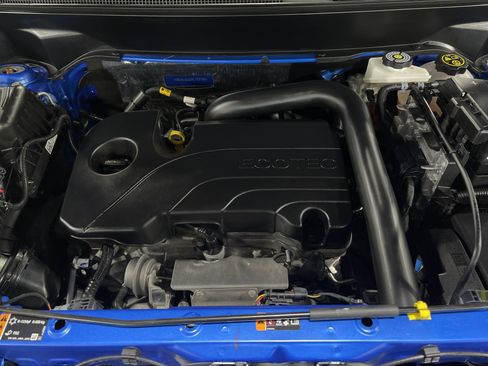 Used 2024 GMC Terrain SLT image 14