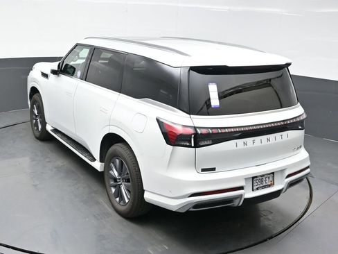 Certified 2025 INFINITI QX80 Pure image 31
