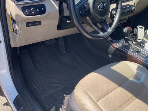 Used 2017 Kia Sorento EX w/ EX Advanced Touring Package FWD image 8