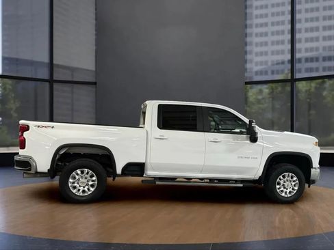 Used 2022 Chevrolet Silverado 2500 LT w/ Fleet Comfort Package image 13