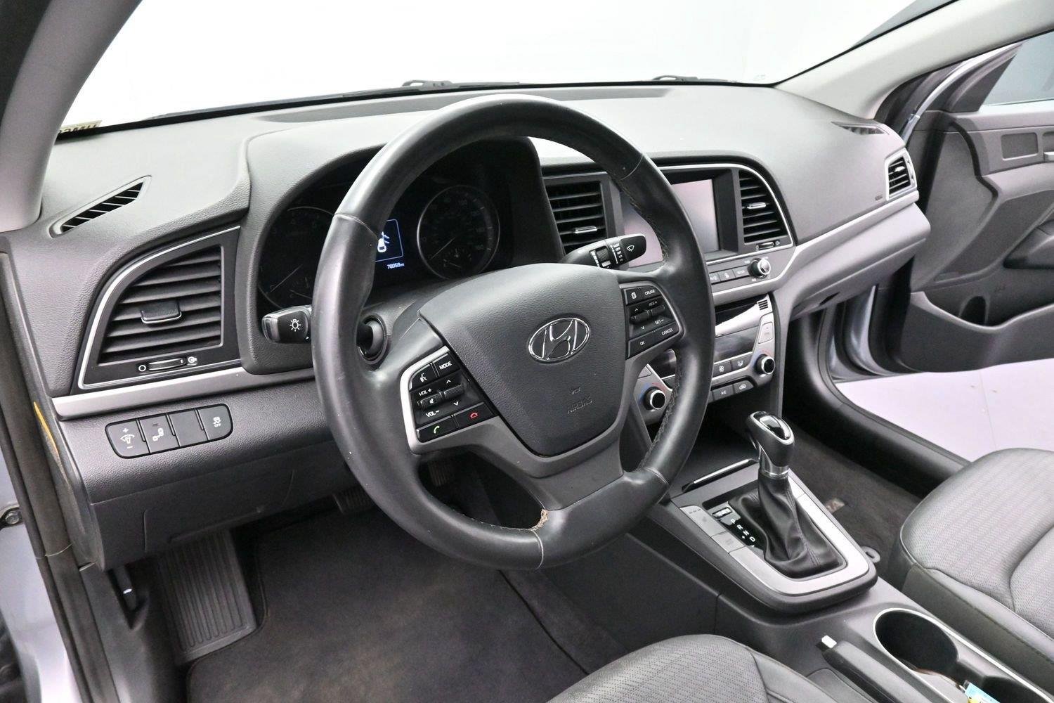 Used 2017 Hyundai Elantra Limited FWD image 15
