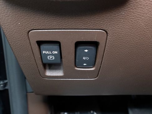 Used 2020 Ford F150 King Ranch w/ Equipment Group 601A Luxury AWD/4WD image 38
