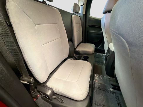 Used 2021 Chevrolet Colorado W/T w/ WT Convenience Package image 14