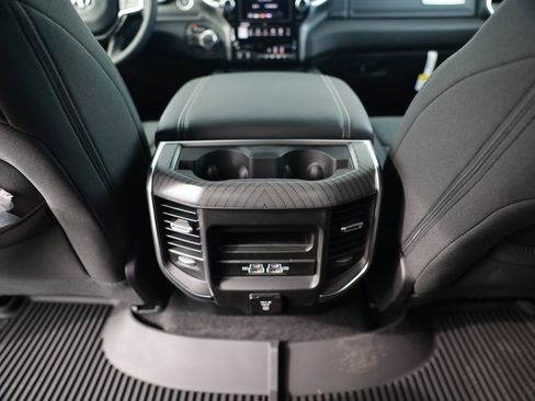 New 2026 RAM 1500 4x4 Crew Cab image 27