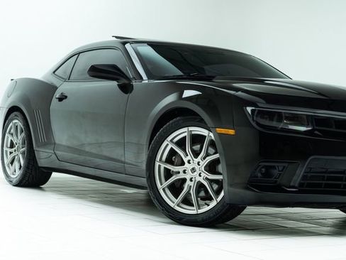 Used 2015 Chevrolet Camaro SS w/ RS Package image 3