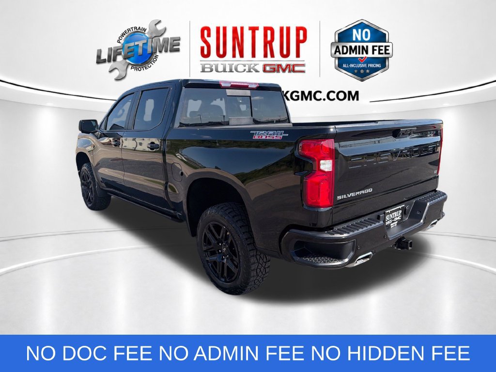 Used 2024 Chevrolet Silverado 1500 LT Trail Boss w/ LT Trail Boss Premium Package AWD/4WD image 3