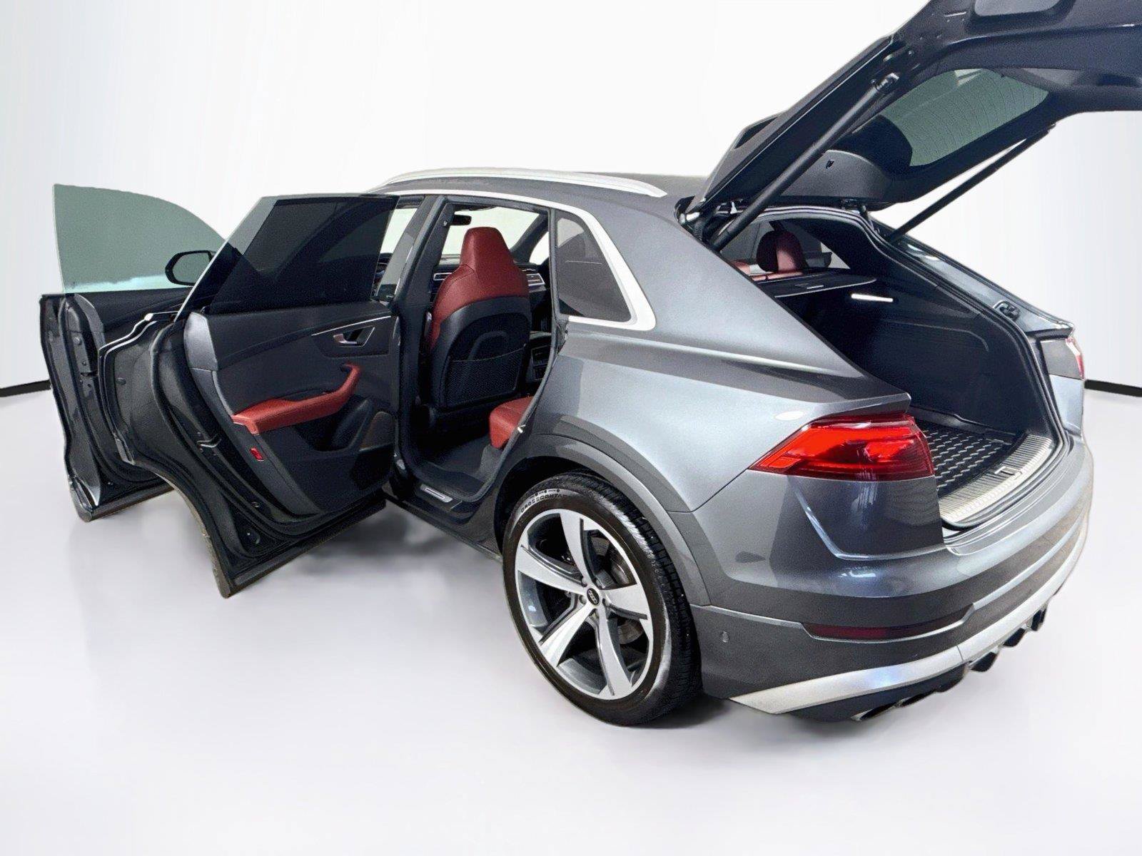 Used 2024 Audi SQ8 Prestige AWD/4WD image 41