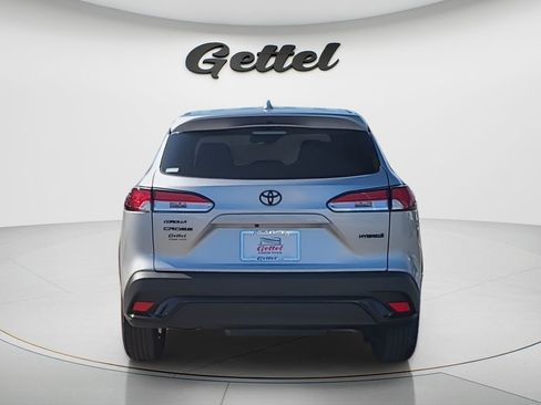 Used 2024 Toyota Corolla Cross AWD Hybrid image 4