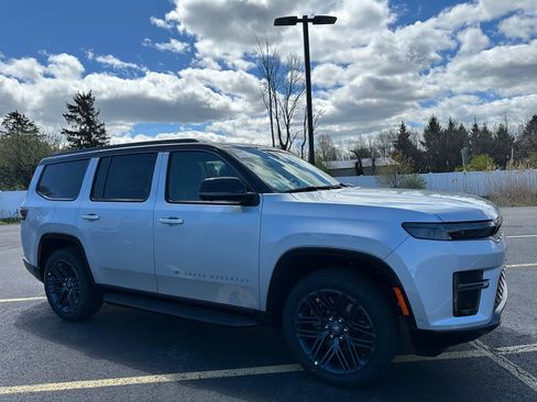 New 2026 Jeep Grand Wagoneer 4WD image 1