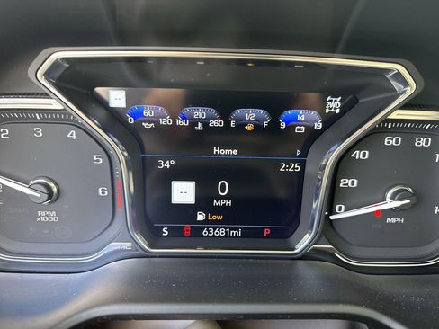 Certified 2021 GMC Yukon Denali w/ Denali Premium Package AWD/4WD image 12