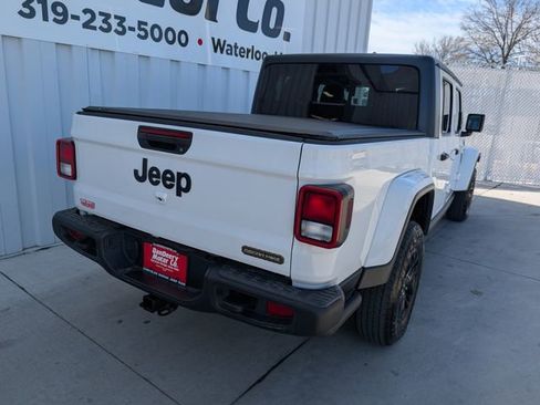 Used 2023 Jeep Gladiator Sport AWD/4WD image 29