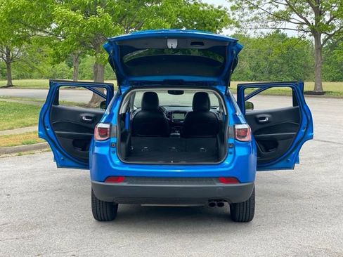 Used 2018 Jeep Compass Latitude w/ Popular Equipment Group FWD image 36