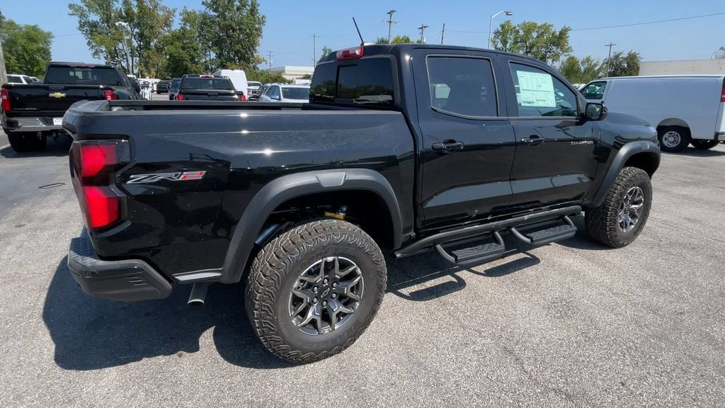 New 2026 Chevrolet Colorado ZR2 AWD/4WD image 2