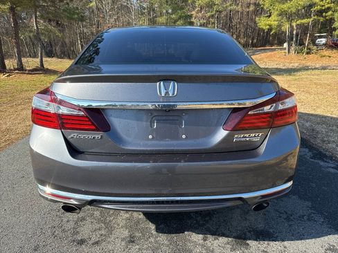 Used 2017 Honda Accord Sport Special Edition image 6