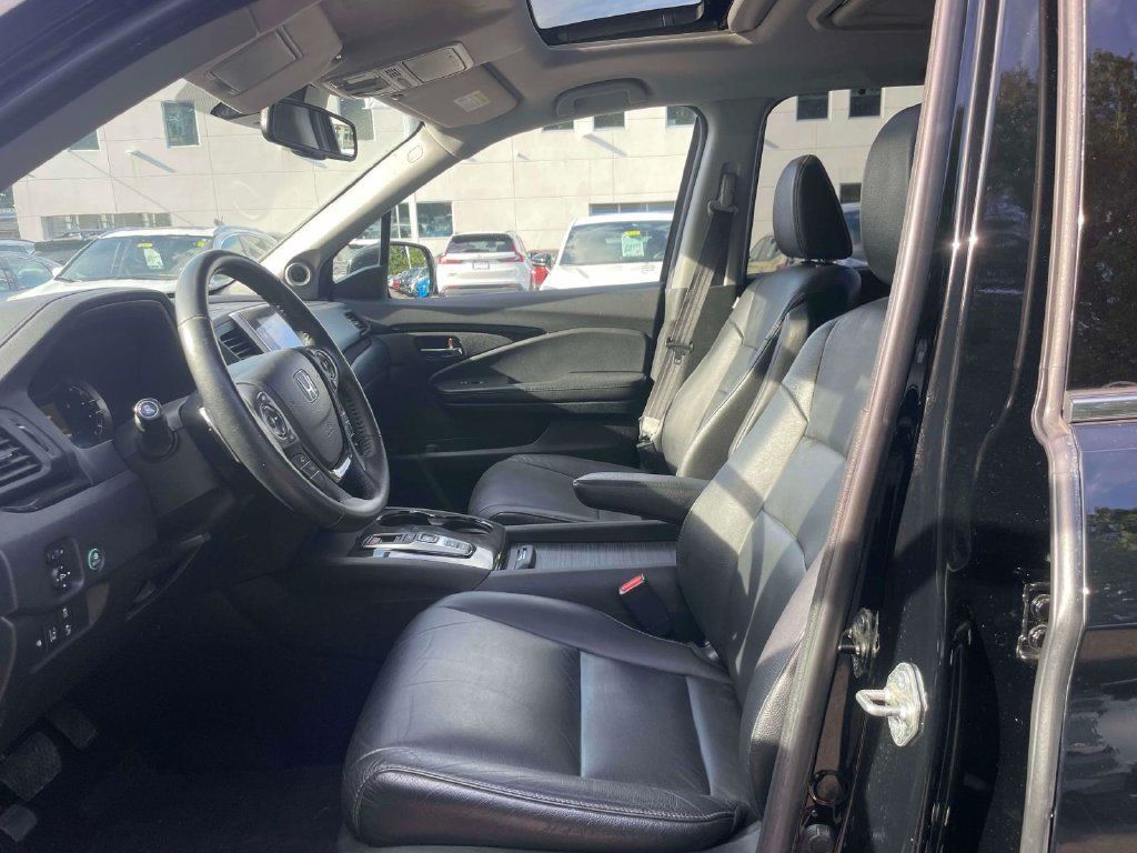 Used 2016 Honda Pilot Touring image 13