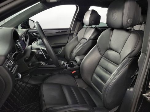Used 2024 Porsche Macan S AWD/4WD image 13