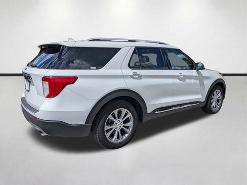 Used 2022 Ford Explorer Limited w/ Equipment Group 301A RWD image 4