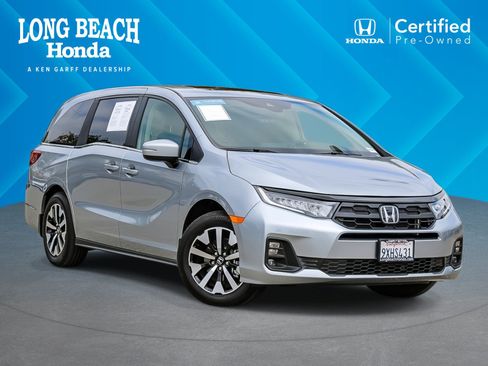 Certified 2026 Honda Odyssey EX-L image 1