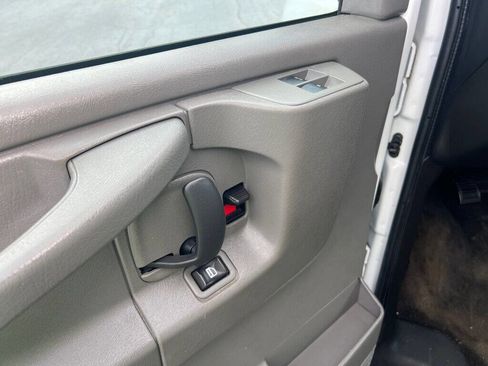 Used 2015 Chevrolet Express 3500 LT w/ LT Preferred Equipment Group image 14