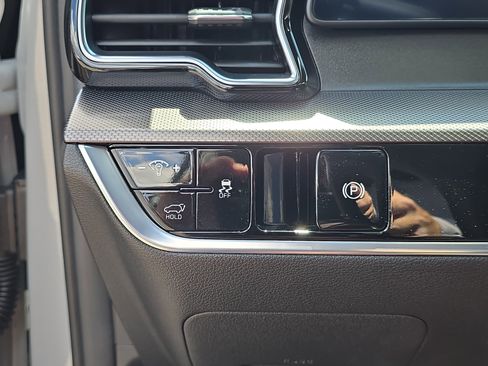 Certified 2024 Kia Sportage SX FWD image 30