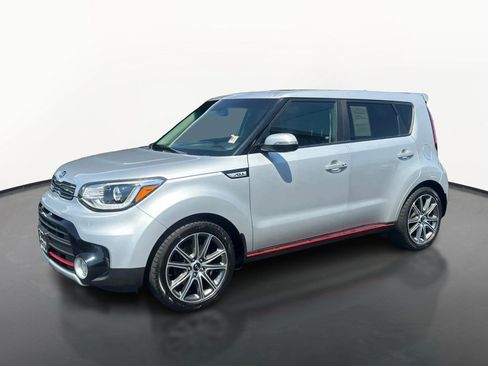 Used 2017 Kia Soul ! w/ Tech Package FWD image 7