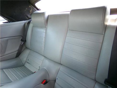 Used 2005 Ford Mustang GT RWD image 20