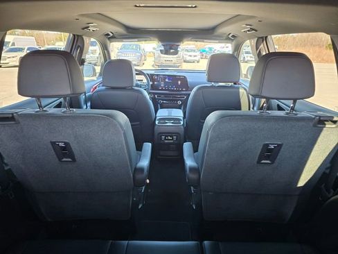 Used 2025 Chevrolet Traverse Z71 w/ Enhanced Driving Package image 14