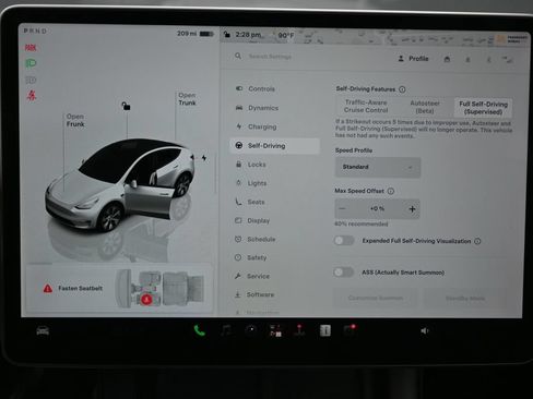 Used 2023 Tesla Model Y Long Range AWD/4WD image 21