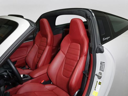 Used 2021 Porsche 911 Targa 4 image 22