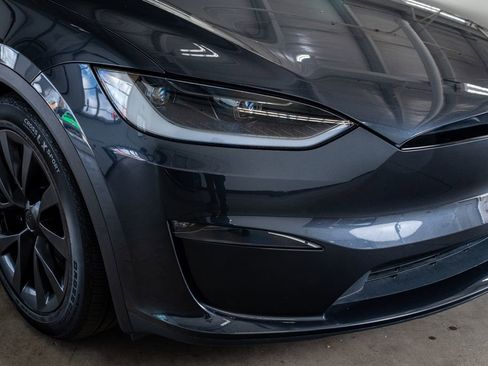 Used 2024 Tesla Model X image 18