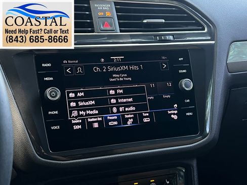 Used 2023 Volkswagen Tiguan SE AWD/4WD image 34