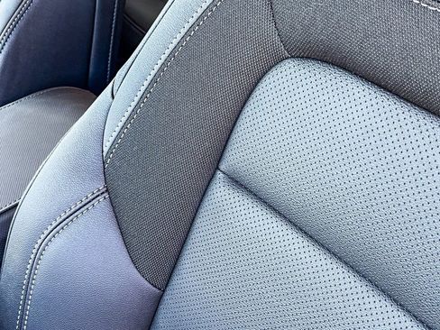 New 2026 Chevrolet Equinox EV LT image 23