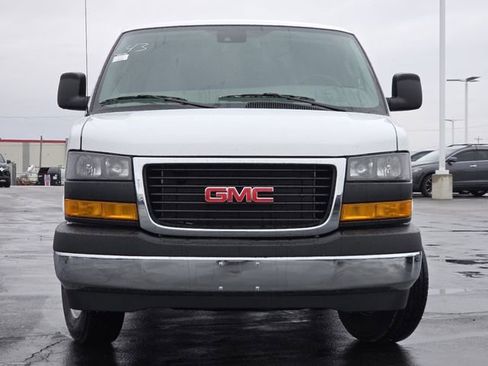 New 2026 GMC Savana 3500 RWD image 8