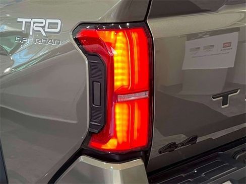 Certified 2025 Toyota Tacoma TRD Off-Road image 14